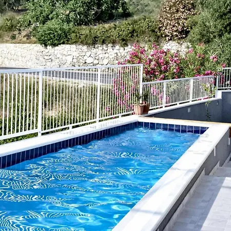 Villa Nika